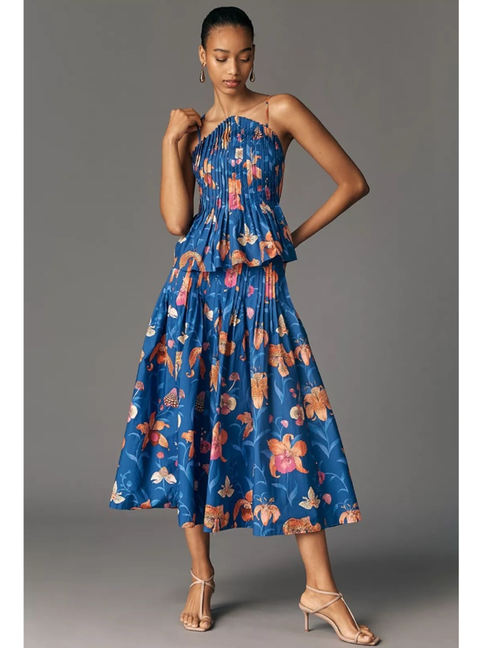 FARM Rio Blue Floral Pintuck Midi Skirt Size Medium NWT